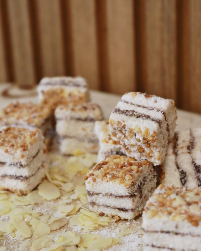 Esra Turkish Delight W Peanuts & Chocolate Sultan 4 Kg - 8.8 Lb